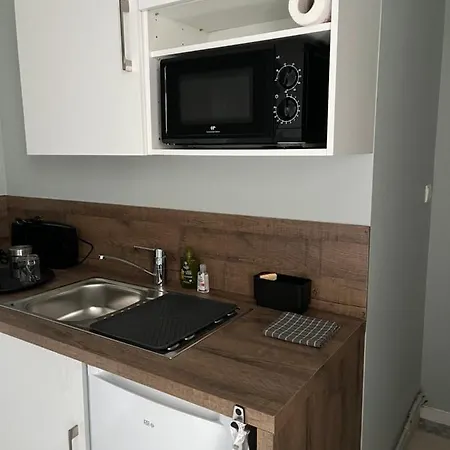 Independant A Les Bains A 500 M De La , Commerces Proximite Et Pistes Cyclables * אנדרנוס-לה-באינס