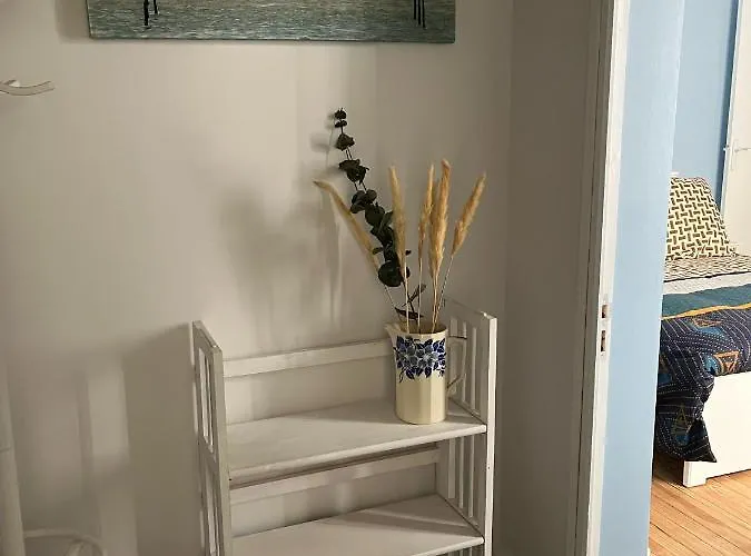 Independant A Les Bains A 500 M De La , Commerces Proximite Et Pistes Cyclables *